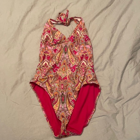 Old Navy Other - 👙GORGEOUS🌈OLD NAVY PAISLEY ONE PIECE SWIMSUIT LG